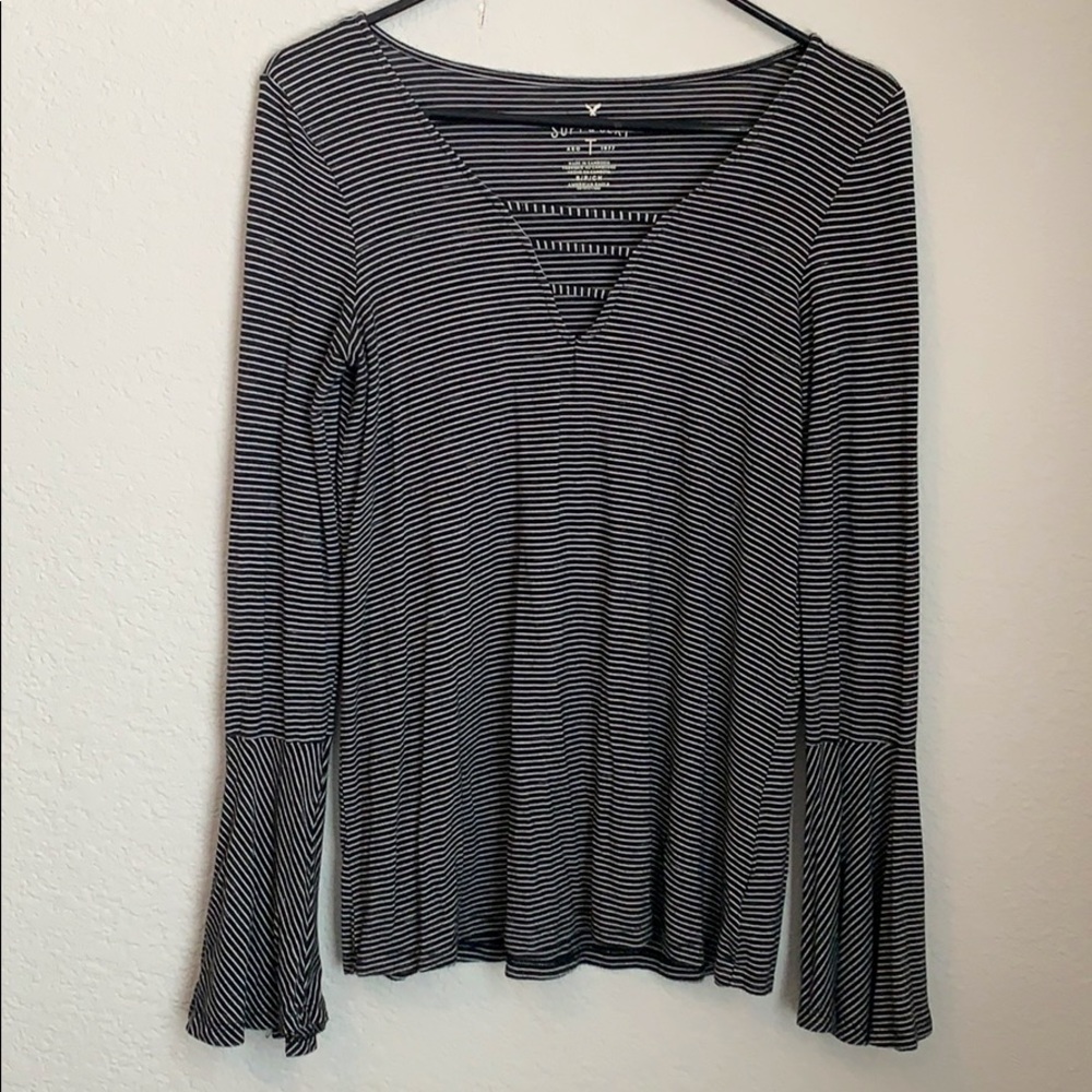 American Eagle Soft & Sexy Long Sleeve Shirt